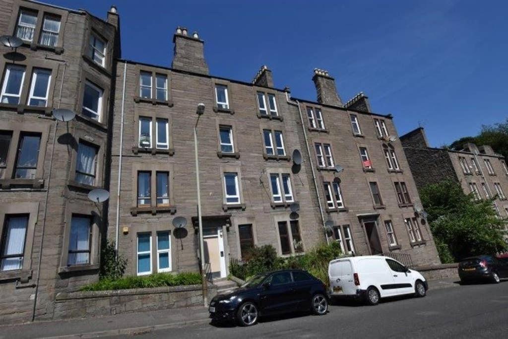 ☆Spacious Flat Close To University And City Centre Lägenhet Dundee Exteriör bild